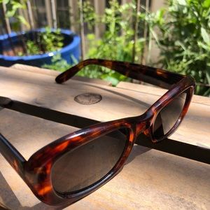 Trendy Tortoise Sunglasses